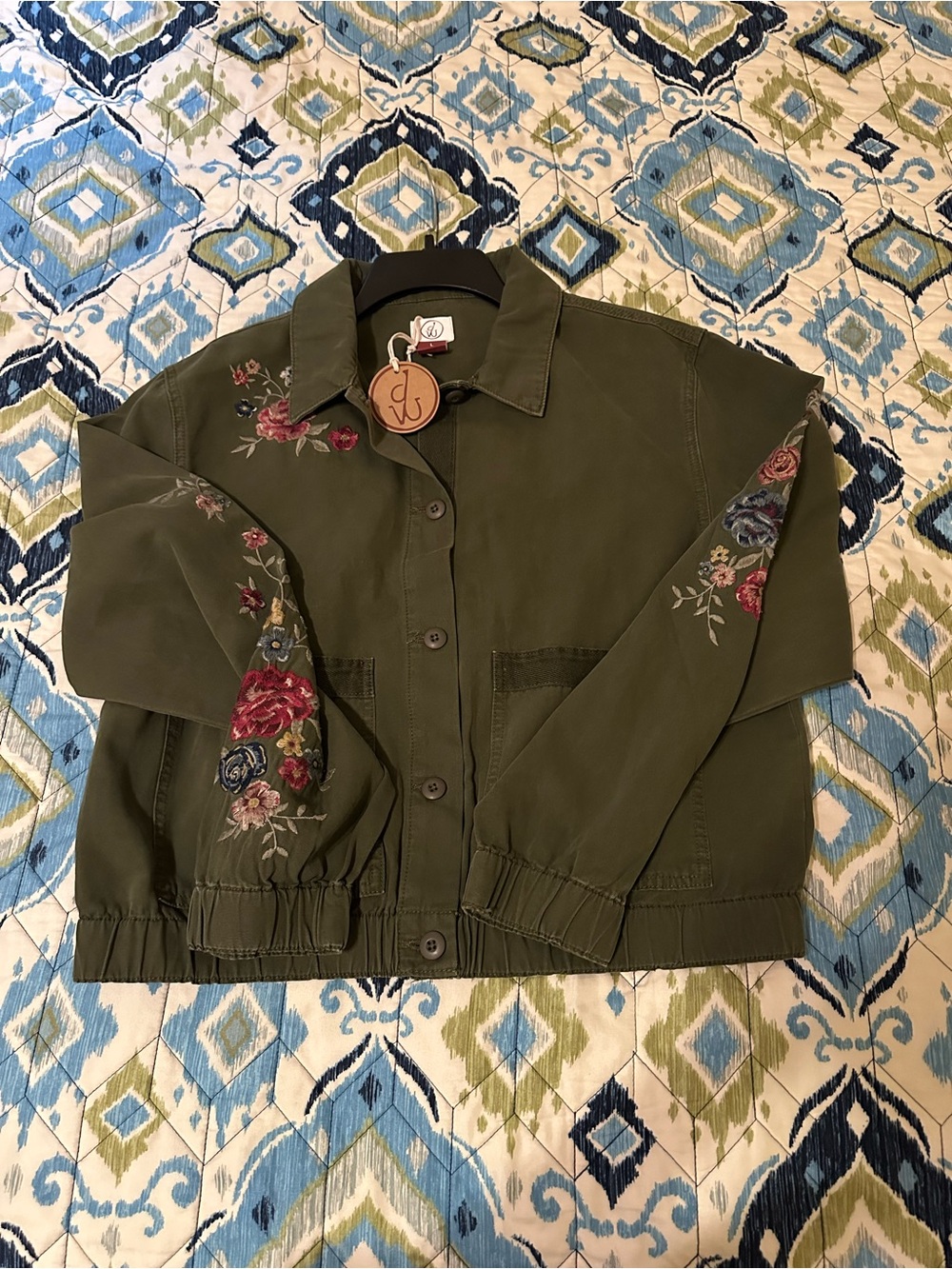 DW Home Olive Green Utility Jacket with Floral Embroidery. Size Large. NWT